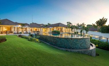 Dijual Luxury Villa Los Tebing/ Cliff front Pandawa beach, Nusa Dua, Bali.