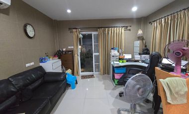 The Best deal !! Deeprom the Prime Marie area​ 67 Sq.wah, in-building space 170 sq.m.