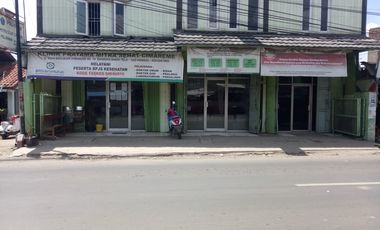 Dijual Ruko di Batujajar Bandung Barat, Bagus 2 Lantai Posisi Mainroad