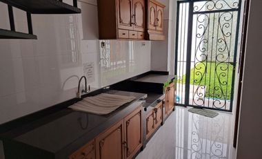 Pakuwon indah Vila Regency Samping Supermall  PAKUWON , Full furnis baru gress