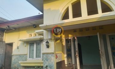 Rumah siap huni di Jalan Kembang Joyo