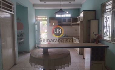 Rumah siap huni di Jalan Kembang Joyo