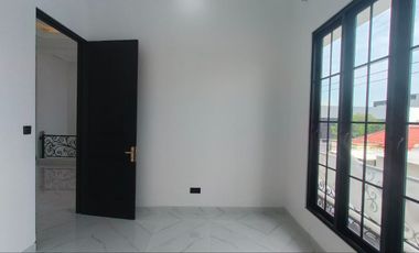 FOR SALE: Semi-Classic House in Babatan Beach, Surabaya. Minimalist 2-Storey House Near Kenjeran and Mulyosari Highways, Near ITS, UNAIR, and Galaxy M