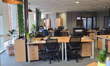 Disewa office space south quarter semi furnished di TB Simatupang Jakarta Selatan