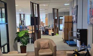 Disewa office space south quarter semi furnished di TB Simatupang Jakarta Selatan