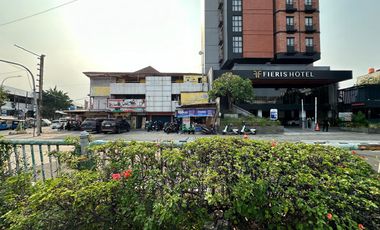 Disewakan ruang usaha 3 lantai di Jl Perserikatan Rawamangun