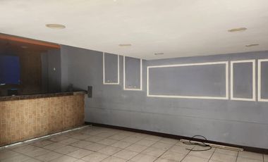 Disewakan ruang usaha 3 lantai di Jl Perserikatan Rawamangun