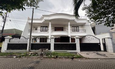 Dijual Via Lelang Rumah Mewah Ketintang Baru