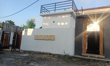 Modern Villa 140sqm FOR RENT / SALE 3 bedrooms 3 bathrooms 2 floor best investment Near Uluwatu Airis Pecatu Area