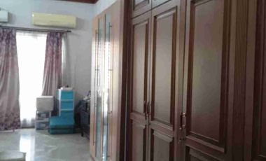 Dijual Cepat Rumah 2 Lantai Lokasi Strategis di Jakarta Selatan