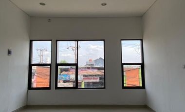 Investasi Emas, Ruko Siap Huni di Pinggir Jalan Utama Kota Bekasi