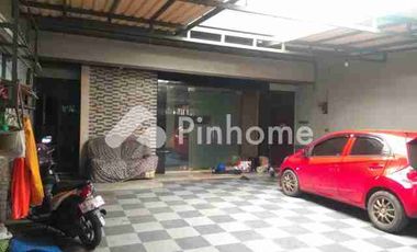 rumah bisa usaha di BKT jl duren sawit
