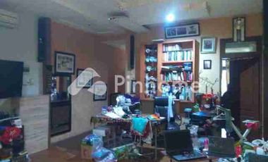 rumah bisa usaha di BKT jl duren sawit