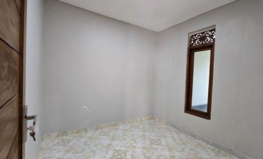 COMFORTABLE HOME IN PREMIUM LOCATION, 5BED 2.5BATH, LONG TERM RENT - JL GN PATAS, PADANG SAMBIAN KELOD