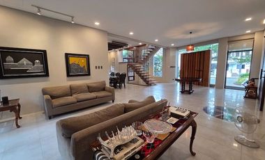House and Lot For Sale at Paseo de Magallanes Village, Makati City