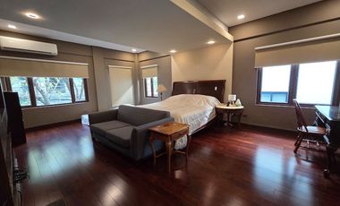 House and Lot For Sale at Paseo de Magallanes Village, Makati City