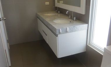 DPTO EN CALLE MARCONA (SURCO): A.O. DE 336 M2, 3 HABIT, 2.5 BAÑOS, $ 395,000