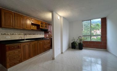 Apartamento en Arriendo en Camino Verde Envigado, Antioquia