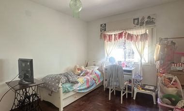 Propiedad con Dos Viviendas Independientes – Ideal para Vivienda Multifamiliar o Inversión – Rosario