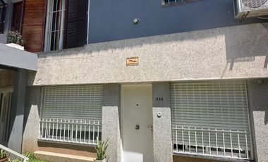 Propiedad con Dos Viviendas Independientes – Ideal para Vivienda Multifamiliar o Inversión – Rosario