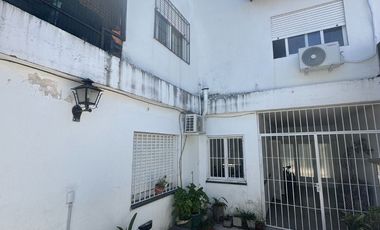 Propiedad con Dos Viviendas Independientes – Ideal para Vivienda Multifamiliar o Inversión – Rosario