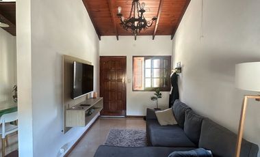 Propiedad con Dos Viviendas Independientes – Ideal para Vivienda Multifamiliar o Inversión – Rosario