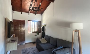 Propiedad con Dos Viviendas Independientes – Ideal para Vivienda Multifamiliar o Inversión – Rosario