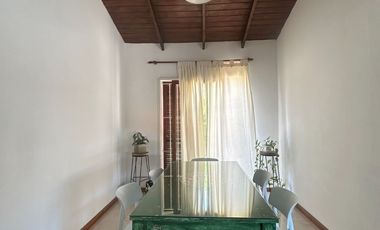 Propiedad con Dos Viviendas Independientes – Ideal para Vivienda Multifamiliar o Inversión – Rosario