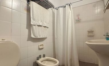 Propiedad con Dos Viviendas Independientes – Ideal para Vivienda Multifamiliar o Inversión – Rosario