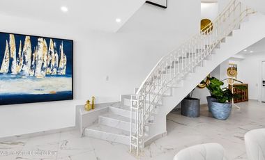 BAY VIEW GRAND