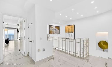BAY VIEW GRAND