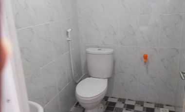 Disewakan Ruangan Depan Bagian Bawah Berikut Halaman