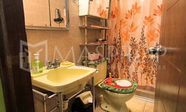 CASA DE DOS PISOS EN VENTA – AV. BOLOGNESI, URB. PESCASSEROLLI