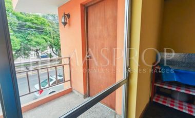 CASA DE DOS PISOS EN VENTA – AV. BOLOGNESI, URB. PESCASSEROLLI