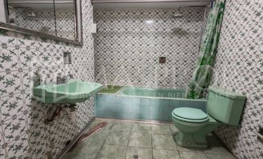 CASA DE DOS PISOS EN VENTA – AV. BOLOGNESI, URB. PESCASSEROLLI