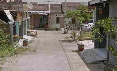 Dijual murah via lelang rumah di Golden berry Menganti Gresik