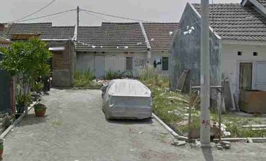 Dijual murah via lelang rumah di Golden berry Menganti Gresik