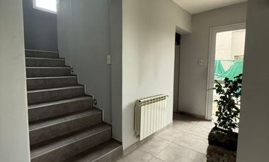 VÓRTICE INMOBILIARIA VENDE CASA EN B° PRIVADO PINARES DE FURLOTTI, MAIPÚ, MENDOZA