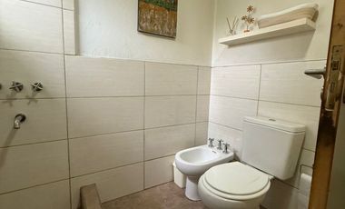 VÓRTICE INMOBILIARIA VENDE CASA EN B° PRIVADO PINARES DE FURLOTTI, MAIPÚ, MENDOZA