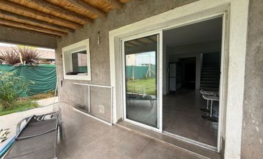 VÓRTICE INMOBILIARIA VENDE CASA EN B° PRIVADO PINARES DE FURLOTTI, MAIPÚ, MENDOZA