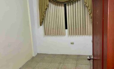 Alquilo Departamento de 3 Dormitorios, Planta Baja, en la Urbanizacion PORTON DE LOS ALAMOS, en ALAMOS NORTE, cerca del CC RIOCENTRO NORTE