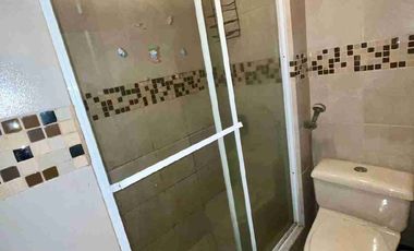 Alquilo Departamento de 3 Dormitorios, Planta Baja, en la Urbanizacion PORTON DE LOS ALAMOS, en ALAMOS NORTE, cerca del CC RIOCENTRO NORTE