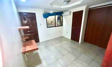 Alquilo Departamento de 3 Dormitorios, Planta Baja, en la Urbanizacion PORTON DE LOS ALAMOS, en ALAMOS NORTE, cerca del CC RIOCENTRO NORTE