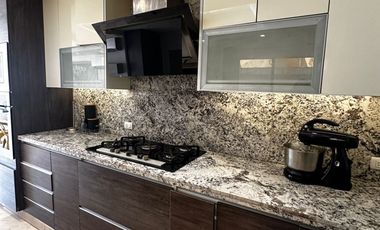 Casa de Alquiler en Samborondón Full Amoblada