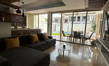 Casa de Alquiler en Samborondón Full Amoblada