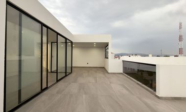 Casa en Venta – Paseos de la Herradura, Sur de Pachuca Residencia en esquina | Doble filtro de seguridad | Amplios espacios