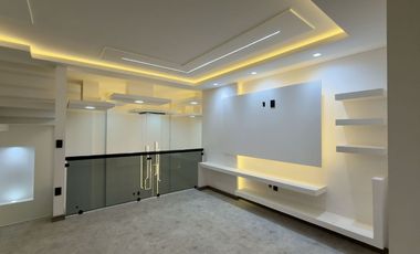 Casa en Venta – Paseos de la Herradura, Sur de Pachuca Residencia en esquina | Doble filtro de seguridad | Amplios espacios