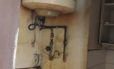 Brown propiedades VENDE departamento en oportunidad para restaurar