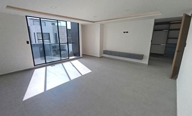 CASA EN RENTA EN LOMAS DE ANELÓPOLIS ZONA CASCATTA.