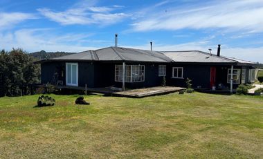 Campo con excelente acceso, conectividad e infraestructura productiva en Ilque - Puerto Montt